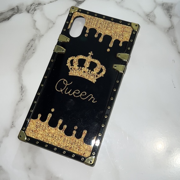 IPhone XS phone case | used frequently but in great condition | black and gold - Picture 3 of 3